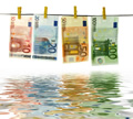 Frais bancaires 2015 : en légère baisse (-0.50%), 186,20€ en moyenne, mais avec de fortes disparités
